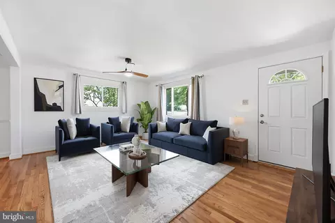 Living - 2204 Prichard Rd, Silver Spring, MD 20902 photo 3 of 5