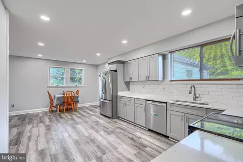 Kitchen - 1111 Hornell Dr, Silver Spring, MD 20905 photo 3 of 5