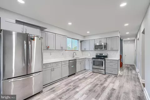 Kitchen - 1111 Hornell Dr, Silver Spring, MD 20905 photo 2 of 5