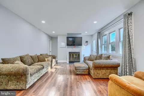 Living - 1111 Hornell Dr, Silver Spring, MD 20905 photo 1 of 3