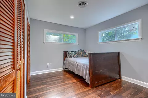 Bedroom - 1111 Hornell Dr, Silver Spring, MD 20905 photo 8 of 9