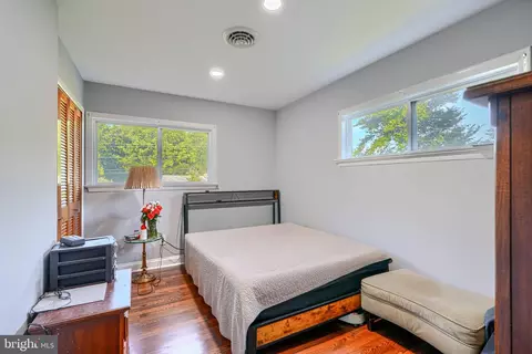 Bedroom - 1111 Hornell Dr, Silver Spring, MD 20905 photo 6 of 9