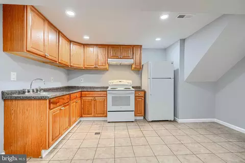 Kitchen - 1111 Hornell Dr, Silver Spring, MD 20905 photo 4 of 5
