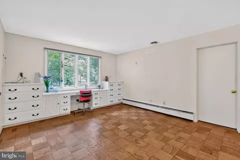 Bedroom - 1118 Orchard Way, Silver Spring, MD 20904 photo 2 of 7