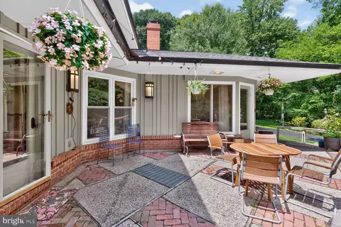 Exterior - 1118 Orchard Way, Silver Spring, MD 20904 photo 9 of 11