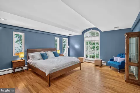 Bedroom - 1118 Orchard Way, Silver Spring, MD 20904 photo 5 of 7