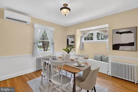 Dining - 2030 Lanier Dr, Silver Spring, MD 20910 photo 2 of 2