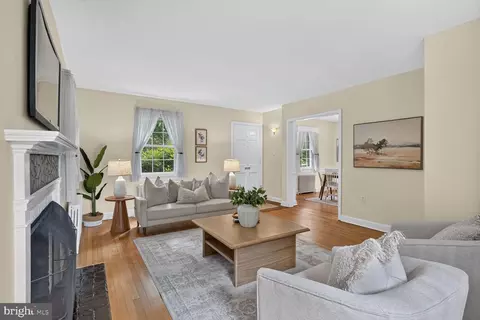 Living - 2030 Lanier Dr, Silver Spring, MD 20910 photo 1 of 1