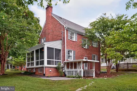 Exterior - 2030 Lanier Dr, Silver Spring, MD 20910 photo 3 of 3