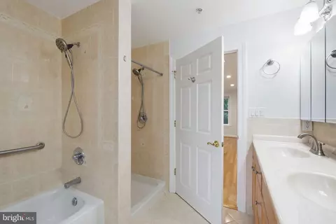 Bath - 711 Lamberton Dr, Silver Spring, MD 20902 photo 2 of 5