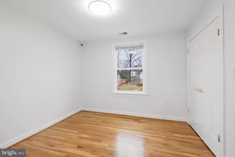 Bedroom - 711 Lamberton Dr, Silver Spring, MD 20902 photo 3 of 5