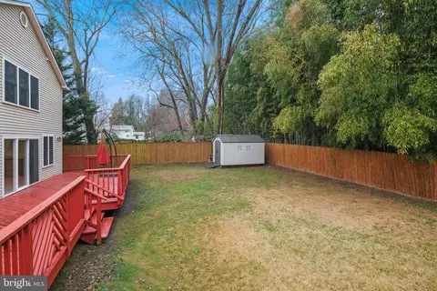 Exterior - 711 Lamberton Dr, Silver Spring, MD 20902 photo 7 of 7