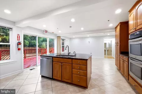 Kitchen - 711 Lamberton Dr, Silver Spring, MD 20902 photo 3 of 8