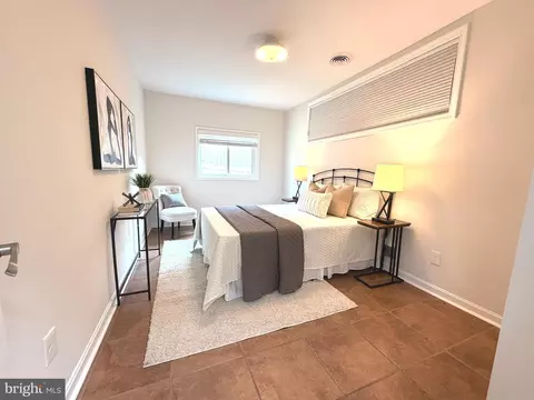 Bedroom - 10123 Capitol View Ave, Silver Spring, MD 20910 photo 6 of 6