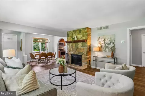 Living - 10123 Capitol View Ave, Silver Spring, MD 20910 photo 1 of 3