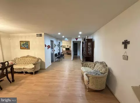 Entry Way - 11601 Elkin St #58, Wheaton, MD 20902 photo 1 of 1