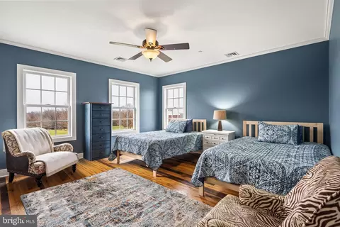 Bedroom - 21100 W Offutt Rd, Poolesville, MD 20837 photo 2 of 2