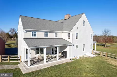 Exterior - 21100 W Offutt Rd, Poolesville, MD 20837 photo 5 of 16