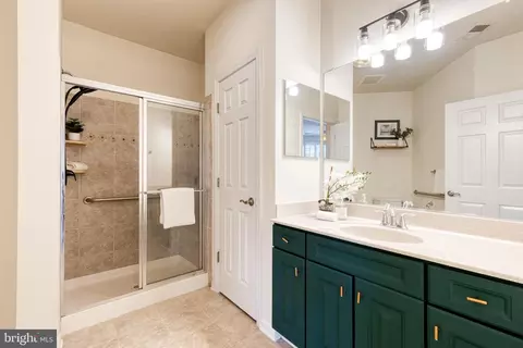 Bath - 3850 Clara Downey Ave #12, Silver Spring, MD 20906 photo 1 of 1