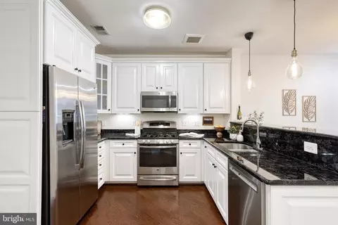 Kitchen - 3850 Clara Downey Ave #12, Silver Spring, MD 20906 photo 2 of 5