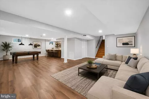 Living - 8403 Postoak Rd, Potomac, MD 20854 photo 7 of 7