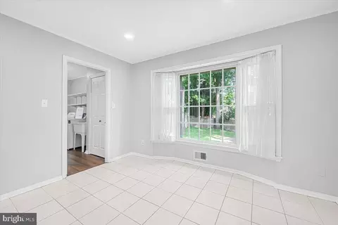 Other - 8403 Postoak Rd, Potomac, MD 20854 photo 3 of 12