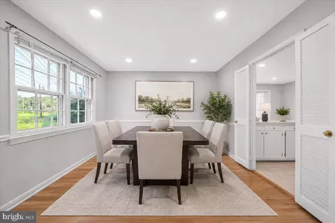 8403 Postoak Rd, Potomac, MD 20854
