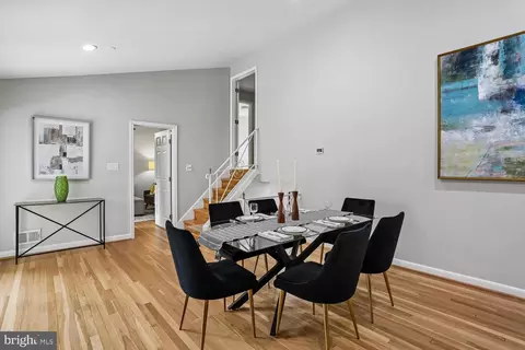 Dining - 811 Kenbrook Dr, Silver Spring, MD 20902 photo 5 of 5