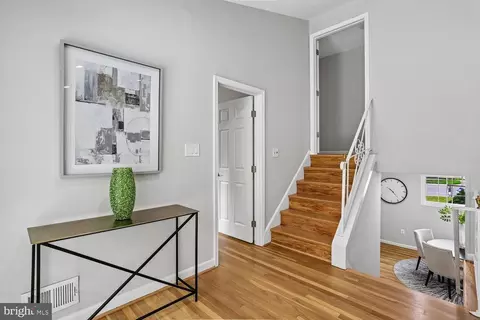 Entry Way - 811 Kenbrook Dr, Silver Spring, MD 20902 photo 1 of 6