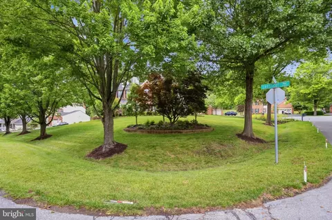 Exterior - 2 Crosscut Ct, Damascus, MD 20872 photo 5 of 15