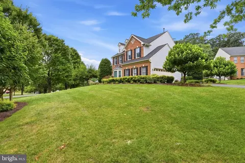 Exterior - 2 Crosscut Ct, Damascus, MD 20872 photo 3 of 15