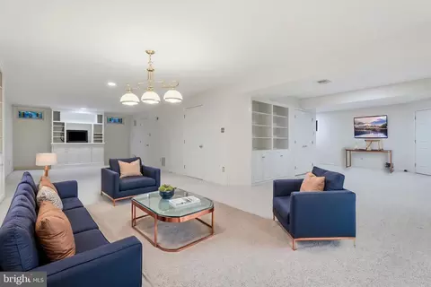Living - 2 Crosscut Ct, Damascus, MD 20872 photo 4 of 4