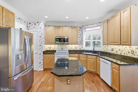 Kitchen - 2 Crosscut Ct, Damascus, MD 20872 photo 2 of 5