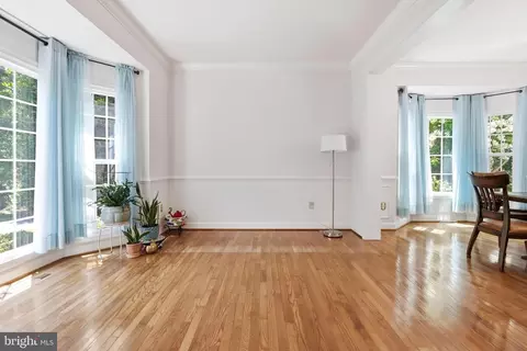 Living - 2 Crosscut Ct, Damascus, MD 20872 photo 1 of 4