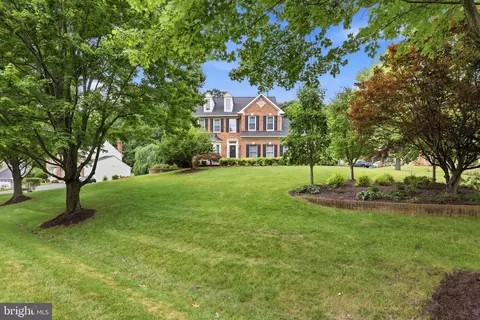 Exterior - 2 Crosscut Ct, Damascus, MD 20872 photo 6 of 15