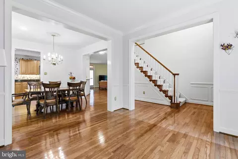 Entry Way - 2 Crosscut Ct, Damascus, MD 20872 photo 2 of 5