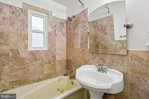 Bath - 2806 Hardy Ave, Silver Spring, MD 20902 photo 1 of 2