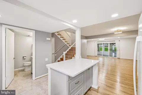 Entry Way - 3546 Chiswick Ct #36-B, Silver Spring, MD 20906 photo 5 of 7