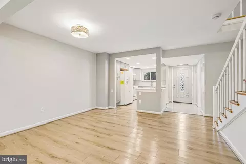 Living - 3546 Chiswick Ct #36-B, Silver Spring, MD 20906 photo 5 of 7