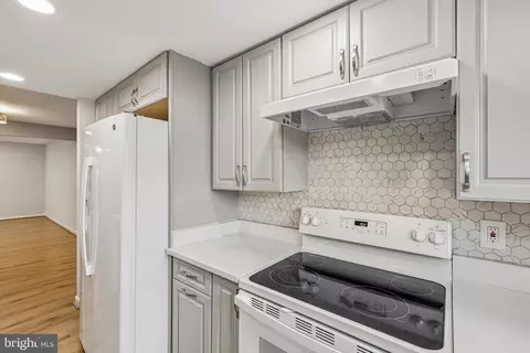 Kitchen - 3546 Chiswick Ct #36-B, Silver Spring, MD 20906 photo 2 of 3