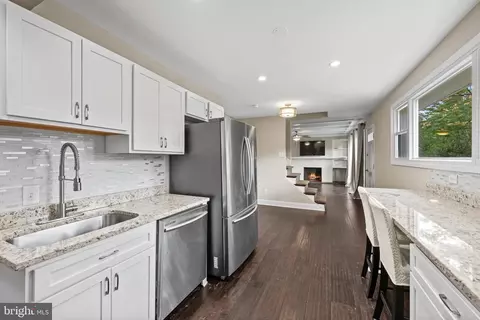 Entry Way - 2604 Plyers Mill Rd, Silver Spring, MD 20902 photo 2 of 5