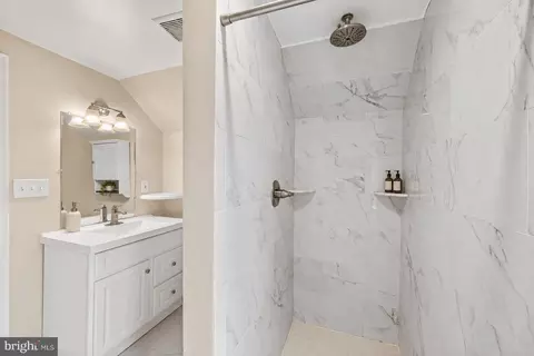Bath - 2604 Plyers Mill Rd, Silver Spring, MD 20902 photo 4 of 6