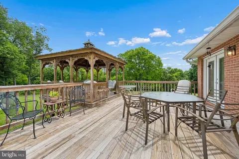 Exterior - 8953 Gue Rd, Damascus, MD 20872 photo 11 of 13