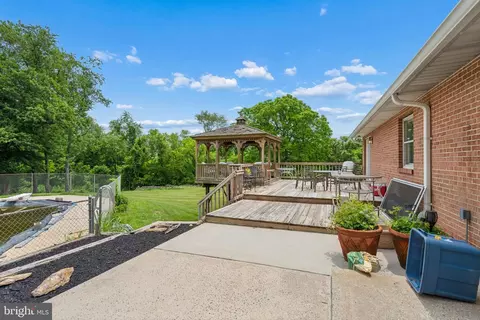Exterior - 8953 Gue Rd, Damascus, MD 20872 photo 9 of 13