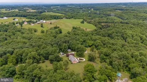 View/Area - 8953 Gue Rd, Damascus, MD 20872 photo 13 of 17