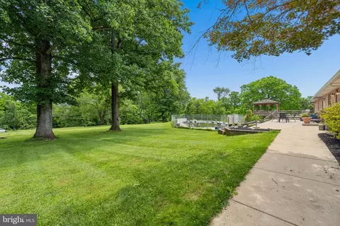 Exterior - 8953 Gue Rd, Damascus, MD 20872 photo 5 of 13
