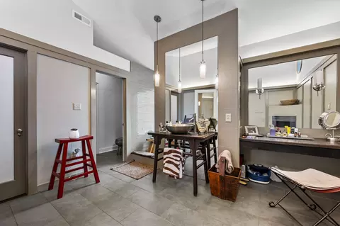 Bath - 1522 Dale, Silver Spring, MD 20910 photo 4 of 8