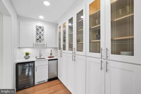 Entry Way - 2023 Lansdowne Way, Silver Spring, MD 20910 photo 1 of 1