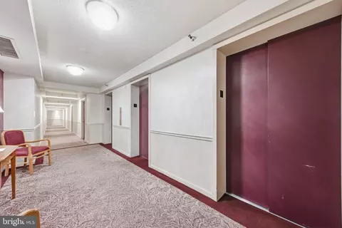 Entry Way - 15107 Interlachen Dr #2-115, Silver Spring, MD 20906 photo 3 of 5