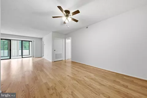 Living - 15107 Interlachen Dr #2-115, Silver Spring, MD 20906 photo 8 of 12
